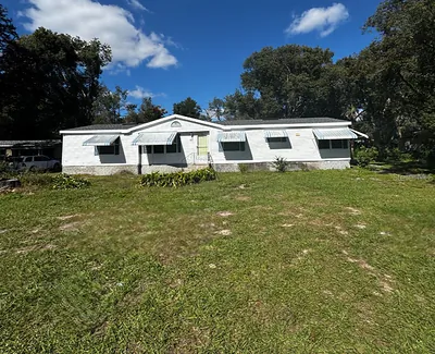 1827 LEESBURG BOULEVARD Fruitland Park FL