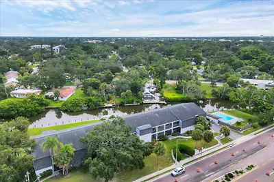 2124 N TAMIAMI TRAIL 109 #109 Sarasota FL