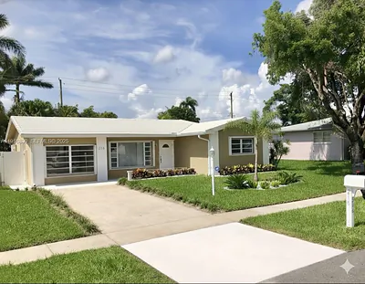 216 SE 5th St Dania Beach FL