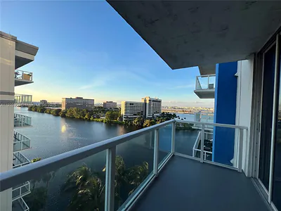 5085 NW 7th St 1103 #1103 Miami FL