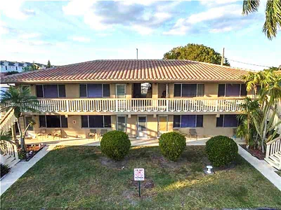2121 NE 40th Ct 2 #2 Lighthouse Point FL