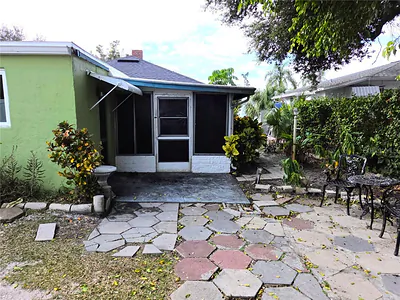 2808 CLINTON STREET S E #E Gulfport FL