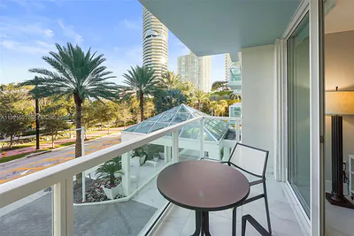 650 West Ave 306 #306 Miami Beach FL