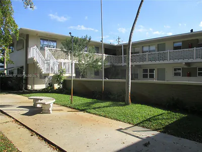 3500 Harrison St 11 #11 Hollywood FL