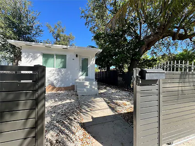 75 NE 70th St Miami FL