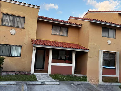2775 W 62nd Pl 103 #103 Hialeah FL