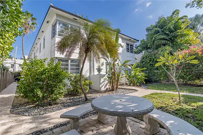 1051 Michigan Ave 1 #1 Miami Beach FL