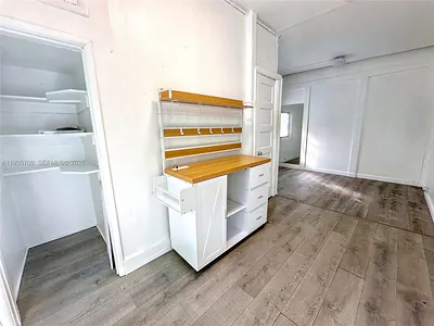7615 Biscayne Blvd 2 #2 Miami FL