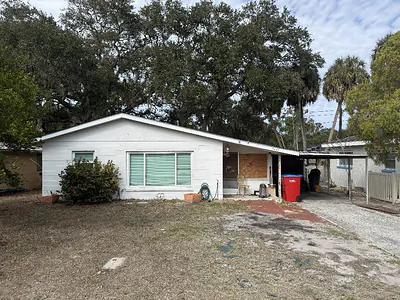 5487 70TH WAY N St Petersburg FL