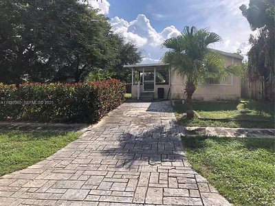 10457 S 228th Ln A #A Boca Raton FL