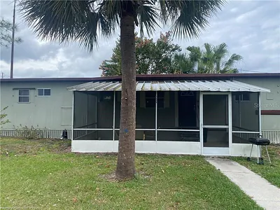 1526 FORT MEADE RD Frostproof FL