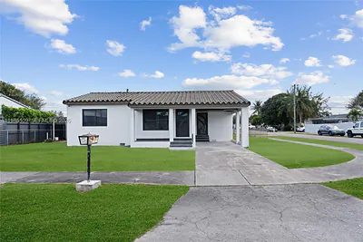 3030 NW 99th St Miami FL