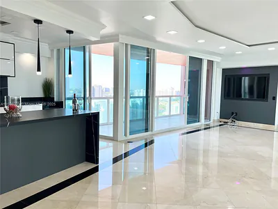 3370 Hidden Bay Dr 2415 #2415 Aventura FL