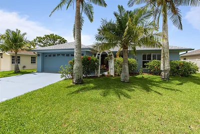 223 NE GOLF CLUB DRIVE New Smyrna Beach FL