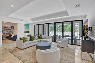 718 Valencia Ave 204 #204 Coral Gables FL
