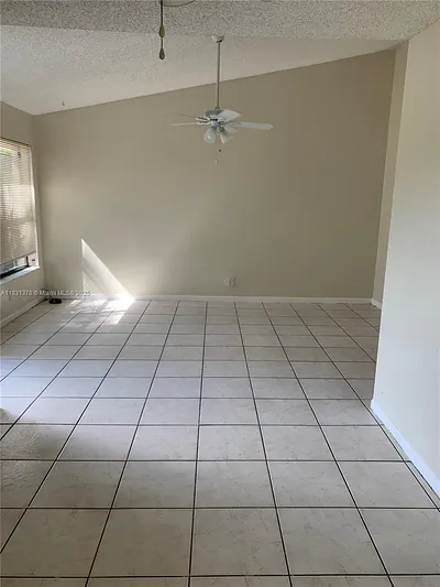 1314 White Pine Dr 8-B #8-B Wellington FL