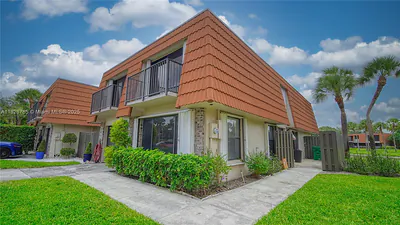 11101 SW 15th Mnr Davie FL