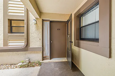 125 WOODLAKE WYNDE Oldsmar FL