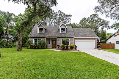 411 S COBBLE COURT Mount Dora FL