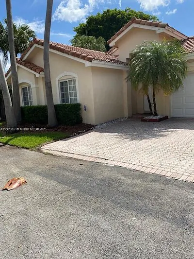 11302 NW 59th Ter Doral FL