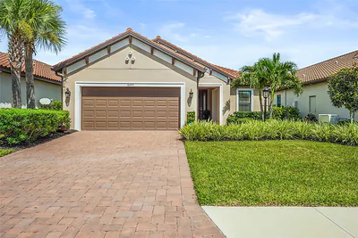 6253 MESA GLEN Bradenton FL
