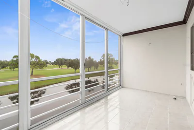 7461 W COUNTRY CLUB DRIVE N 310 #310 Sarasota FL