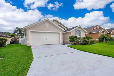 445 HALSTEAD DRIVE Davenport FL