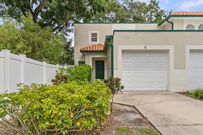 2515 W KANSAS AVENUE E #E Tampa FL