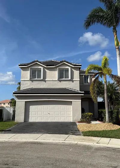 4249 Magnolia Ridge Dr Weston FL