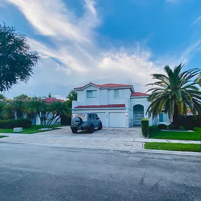 11361 NW 64th Ter Doral FL