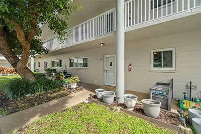 2440 WORLD PARKWAY BOULEVARD 16 #16 Clearwater FL