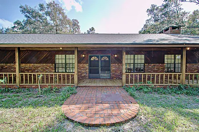 2575 PLACE POND ROAD De Leon Springs FL