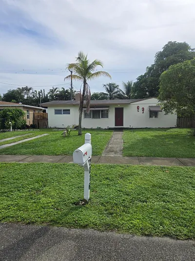 2016 Eagle Dr Palm Beach FL