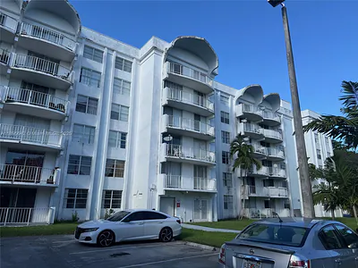 494 NW 165th St Rd C-207 #C-207 Miami FL