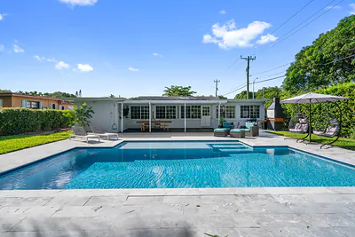 175 NW 125th Street, North Miami, FL 33168 North Miami FL