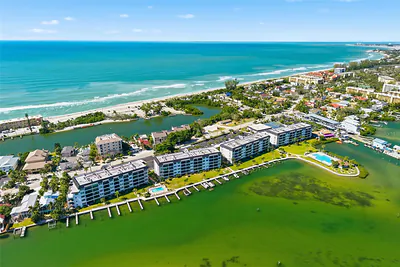 8977 MIDNIGHT PASS ROAD 223 #223 Sarasota FL