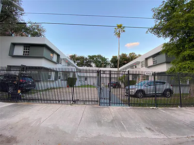 541 NE 62nd St 3 #3 Miami FL