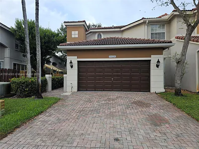 11551 NW 79th Ln . #. Doral FL