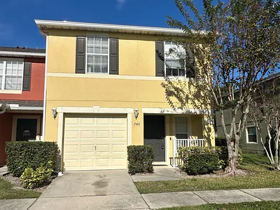 740 CRESTING OAK CIRCLE 61 #61 Orlando FL