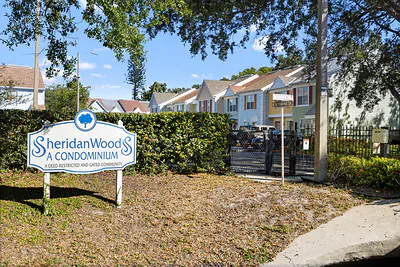 3342 W WYOMING CIRCLE Tampa FL