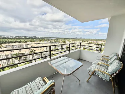 600 Three Islands Blvd 1107 #1107 Hallandale Beach FL