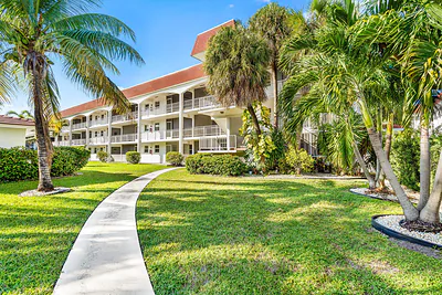 580 Egret Drive 123, Hallandale Beach, FL 33009 #123 Hallandale Beach FL