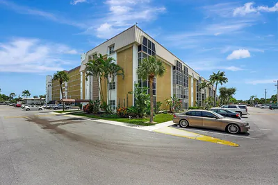 3040 NE 16th Avenue 205, Oakland Park, FL 33334 #205 Oakland Park FL