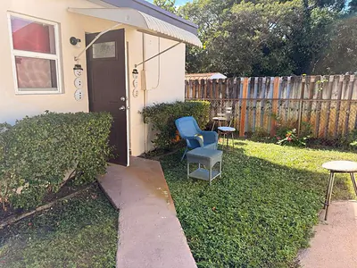 126 SE 10th Street, Hallandale Beach, FL 33009 Hallandale Beach FL