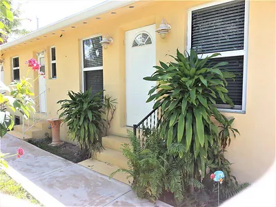 1123 N 17th Avenue B, Hollywood, FL 33020 #B Hollywood FL