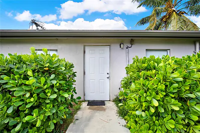 14310 SW 271st Ter Homestead FL