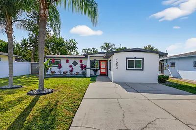 1090 77TH AVENUE N St Petersburg FL