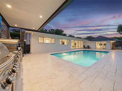 8451 Dundee Ter Miami Lakes FL