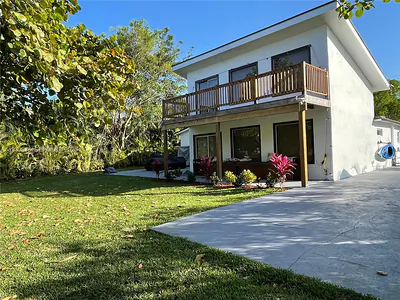 4311 SW 31st Dr West Park FL