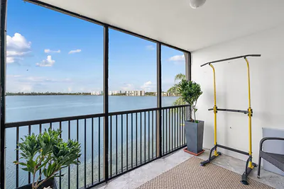 111 Lake Emerald Drive 401, Oakland Park, FL 33309 #401 Oakland Park FL